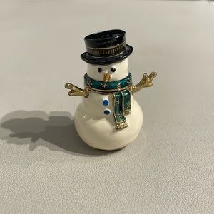Monet 2011 snowman keepsake with “thumpetty thump” phrase inside